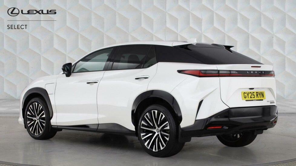 Lexus RZ 450E 230Kw Direct4 Takumi 71 Kwh White #3