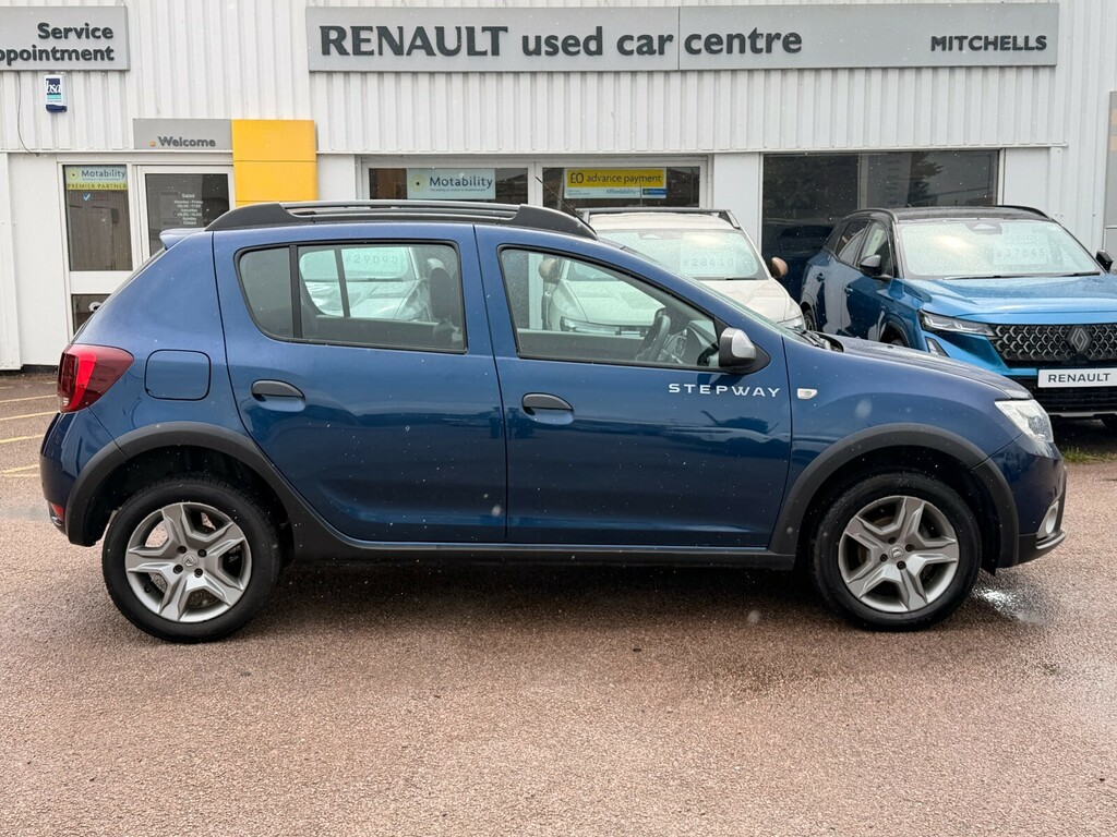 Dacia Sandero Stepway 1.5 Dci Laureate AP17KTT Blue #2