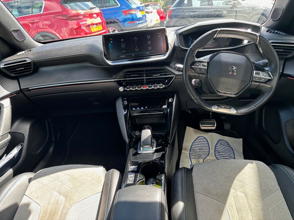 Peugeot e-2008 100Kw Gt 50Kwh Grey #6