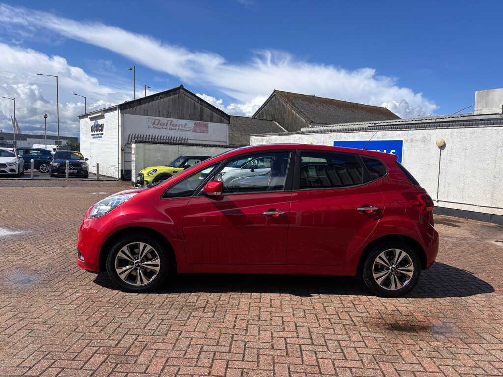 Kia Venga 1.6 4 Red #4