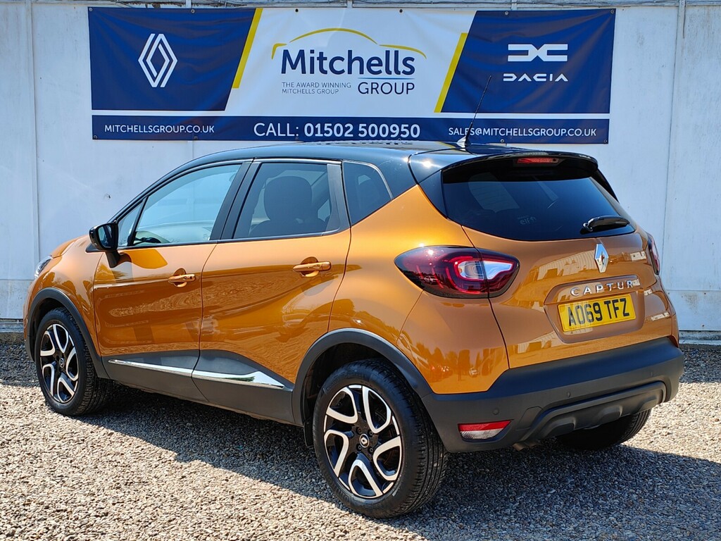 Renault Captur 1.3 Tce 150 Iconic Edc Black #3