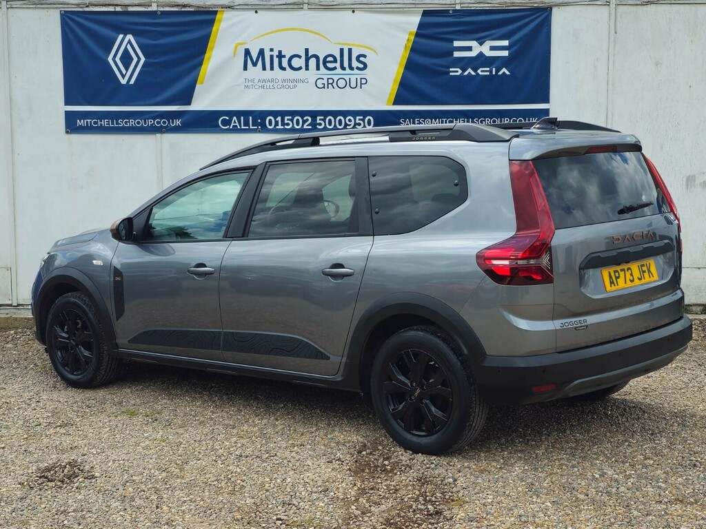 Dacia Jogger 1.6 Hev Extreme Grey #4
