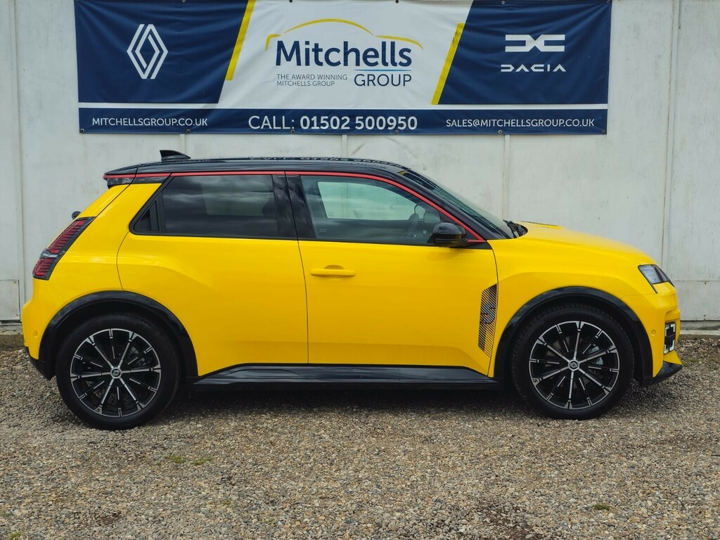 Renault 5 E-Tech 110Kw Iconic Five Comfort Range 52Kwh Black #3