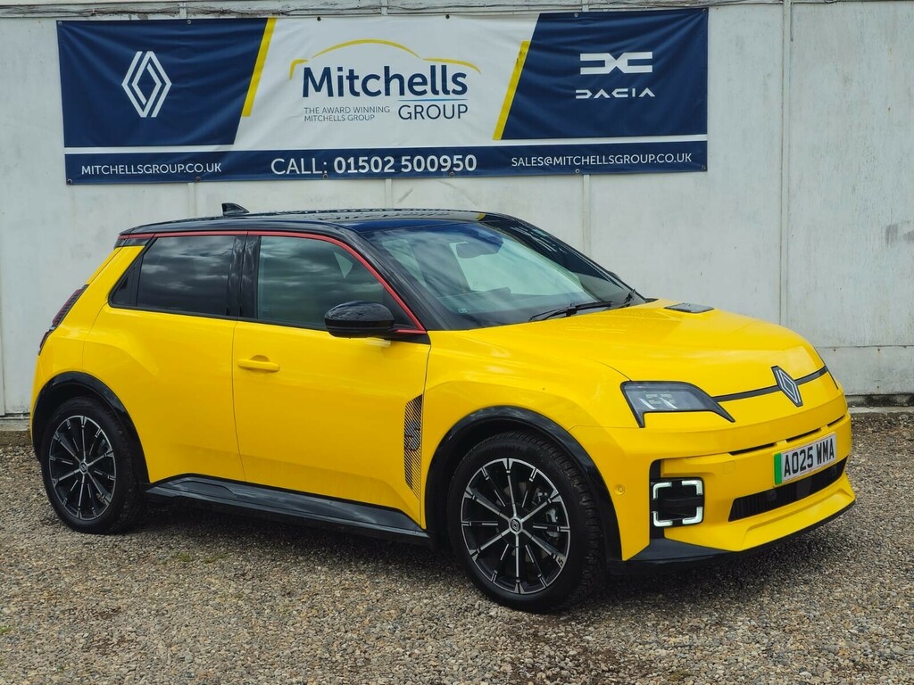 Renault 5 E-Tech 110Kw Iconic Five Comfort Range 52Kwh Black #2