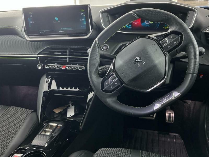 Peugeot e-2008 100Kw Gt 50Kwh Blue #4