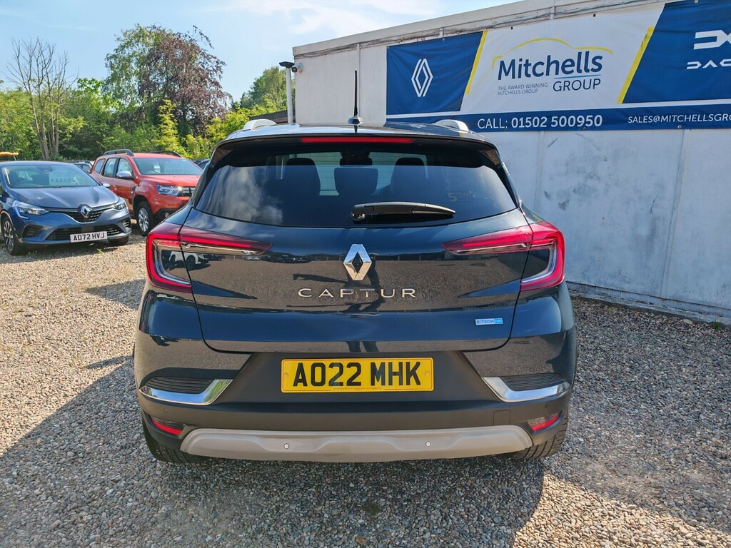 Renault Captur 1.6 E-tech Hybrid 145 Se Edition Black #5