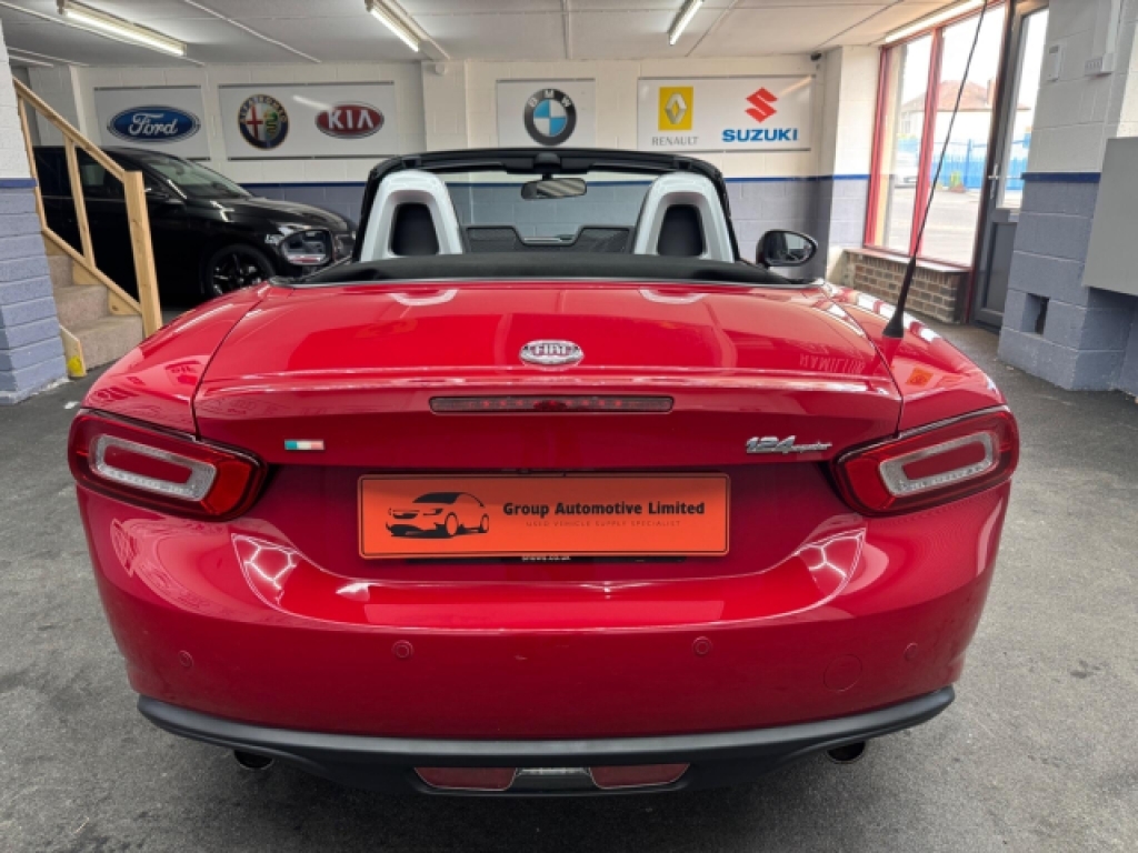 Fiat 124 Spider 1.4 Multiair Lusso Euro 6 Red #6