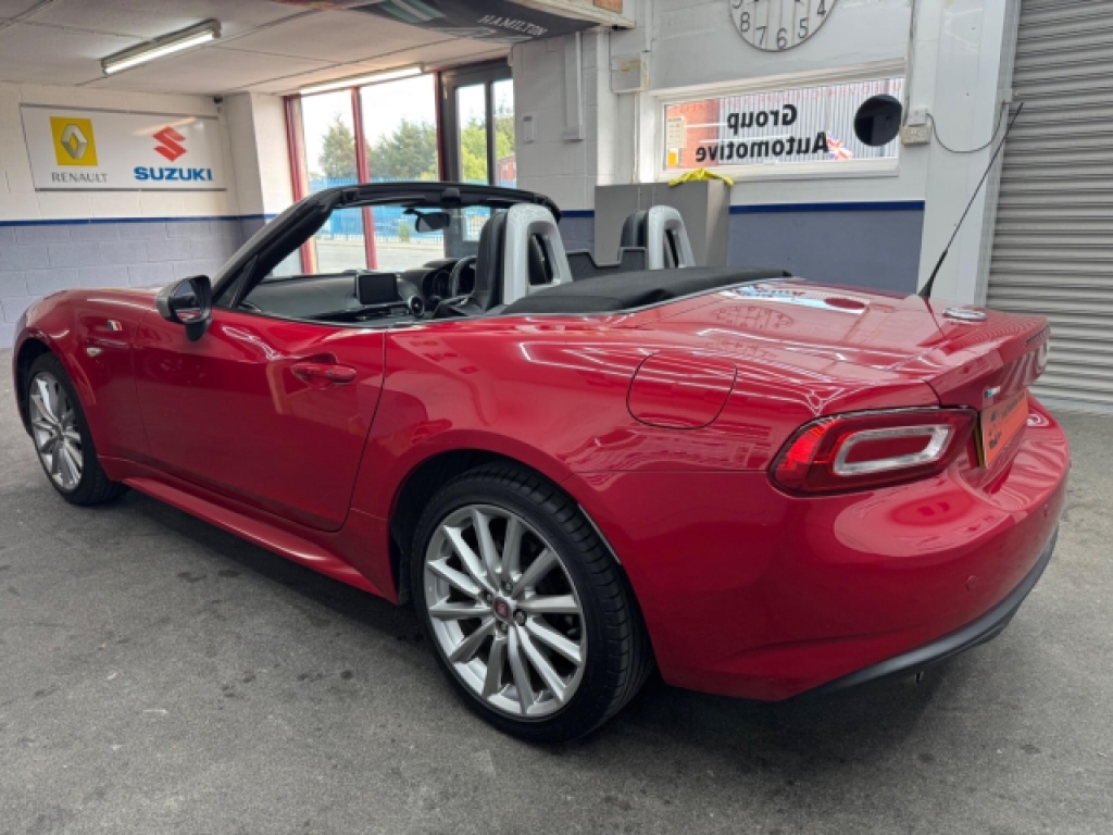 Fiat 124 Spider 1.4 Multiair Lusso Euro 6 Red #5