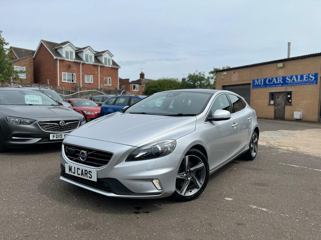 Volvo V40 2.0 D2 R-design Nav Euro 6 S S KS15UHB Silver #2
