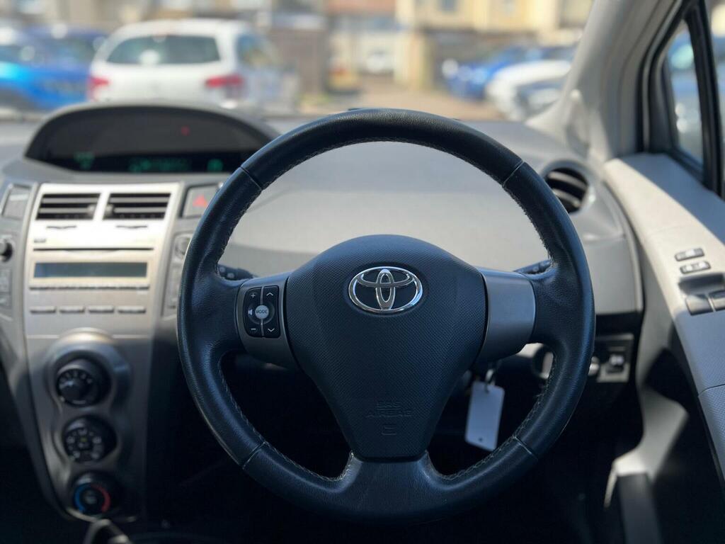 Toyota Yaris Hatchback  #16