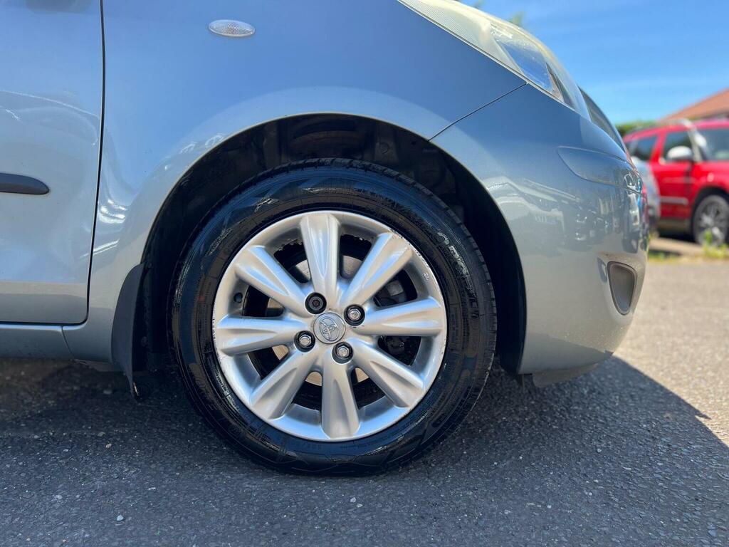 Toyota Yaris Hatchback  #26
