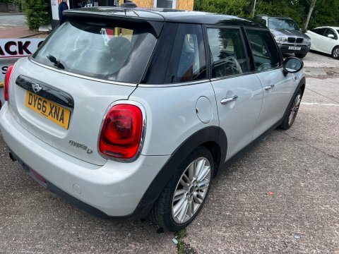 Mini Hatch Cooper D DY66XNA Silver #4