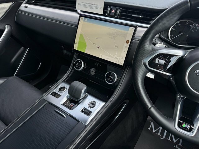 Jaguar F-Pace R-dynamic Hse Black Black #48