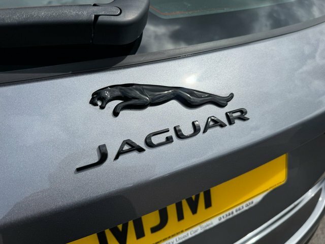 Jaguar F-Pace R-dynamic Hse Black Black #26