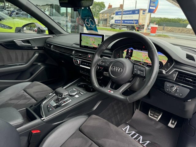 Audi A4 2019 2.0 Tfsi 35 Black Edition Saloon S Black #4