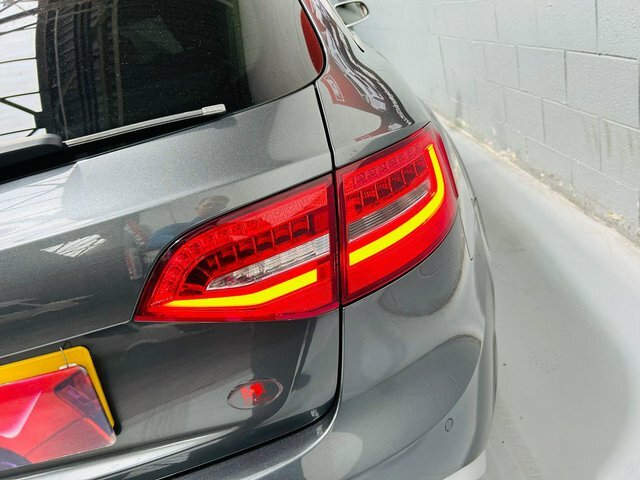Audi RS4 Avant Estate Red #15