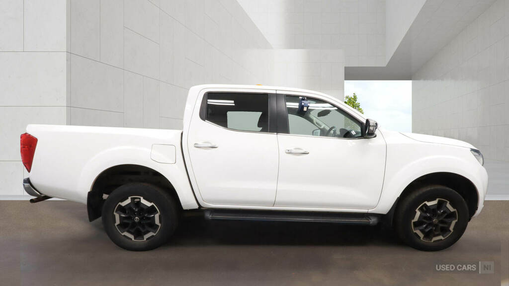 Nissan Navara Double Cab Pick Up N-connecta 2.3Dci 190 Tt 4Wd White #4
