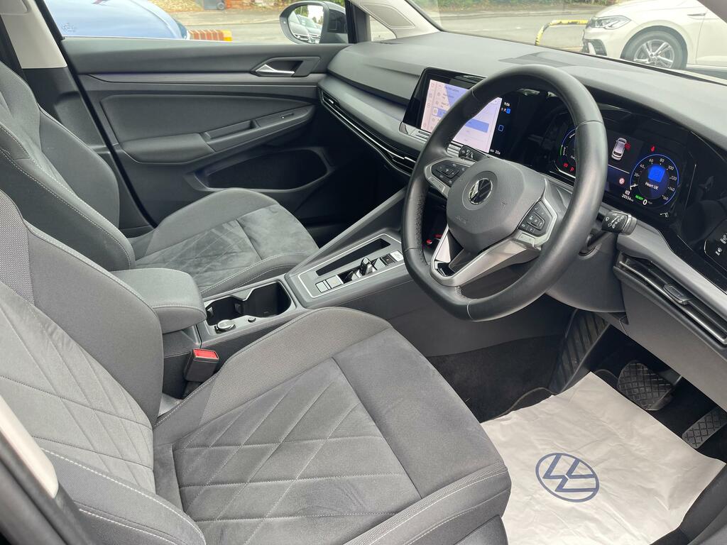 Volkswagen e-Golf 1.4 Tsi 13Kwh Style Hatchback Plug-in H Black #4