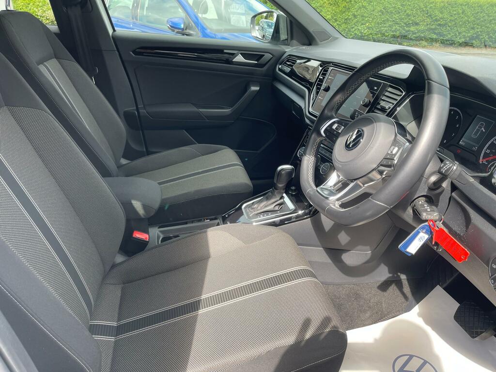 Volkswagen T-Roc 1.5 Tsi Evo Active Dsg Grey #4
