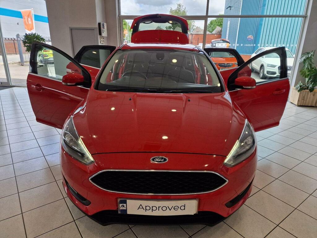 Ford Focus Hatchback 1.5 Tdci Zetec Euro 6 Ss 201565 NV65SYZ Red #2