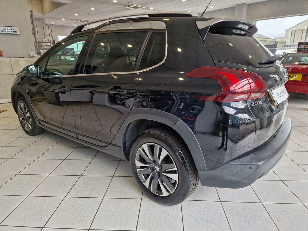 Peugeot 2008 Suv 1.2 Puretech Allure Euro 6 Ss 201919 NG19YBO Black #4