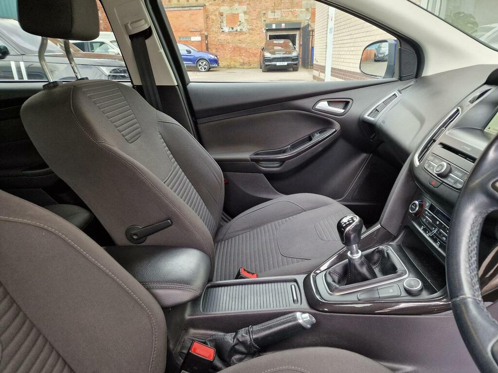 Ford Focus 1.0 Ecoboost 125 Zetec Edition Silver #19