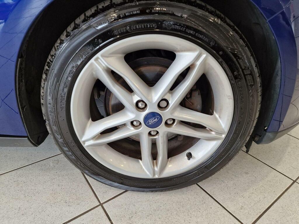 Ford Focus 1.0 Ecoboost 125 Zetec Edition Silver #36