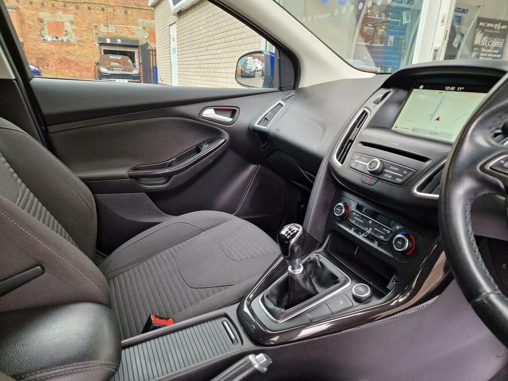 Ford Focus 1.0 Ecoboost 125 Zetec Edition Silver #13