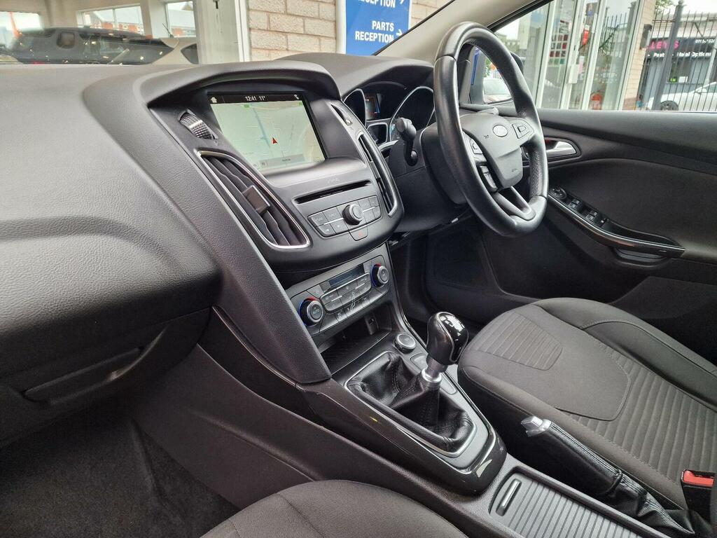 Ford Focus 1.0 Ecoboost 125 Zetec Edition Silver #12