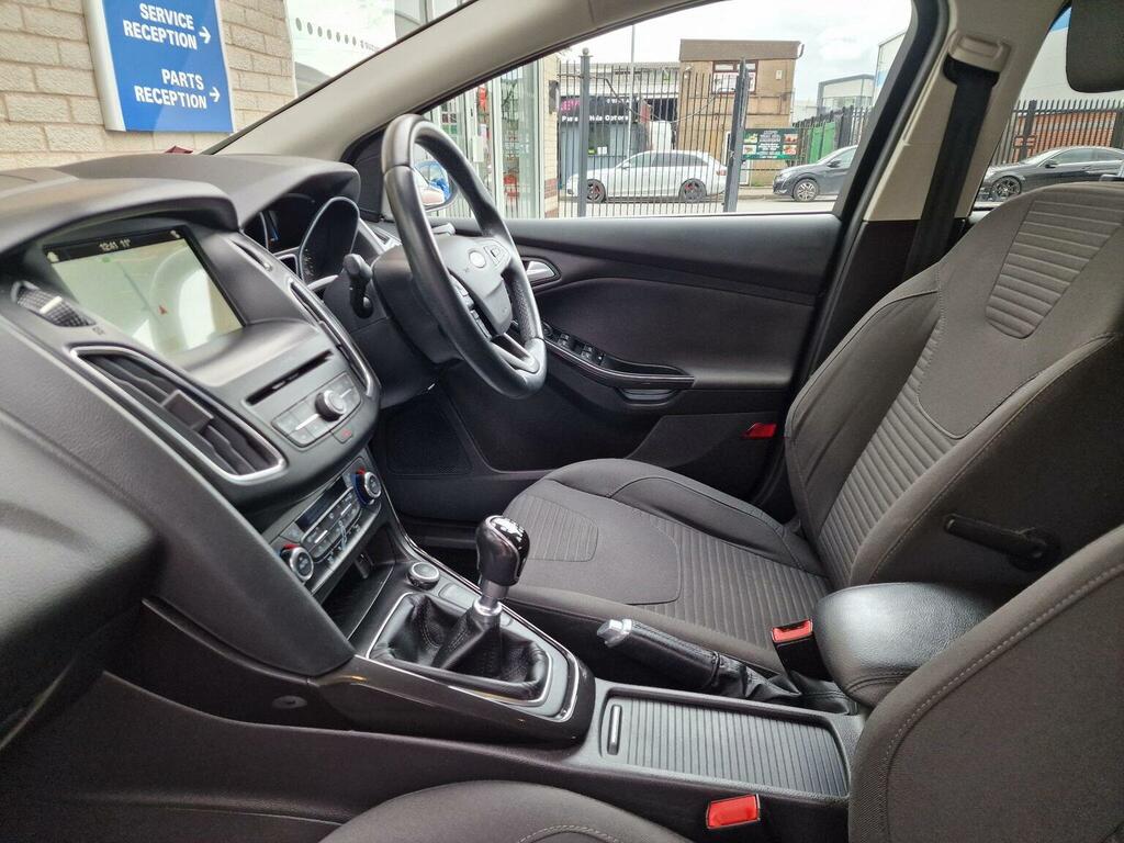 Ford Focus 1.0 Ecoboost 125 Zetec Edition Silver #48