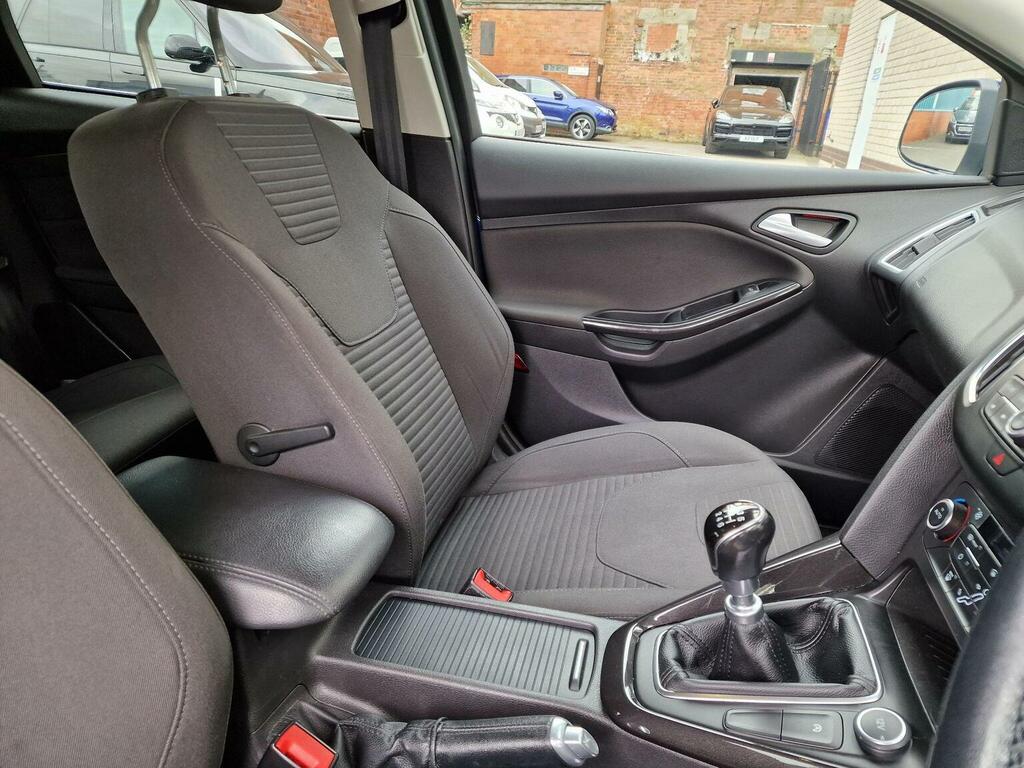 Ford Focus 1.0 Ecoboost 125 Zetec Edition Silver #18