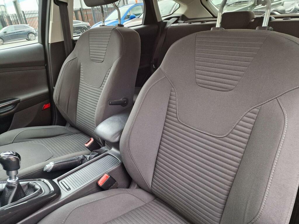 Ford Focus 1.0 Ecoboost 125 Zetec Edition Silver #46