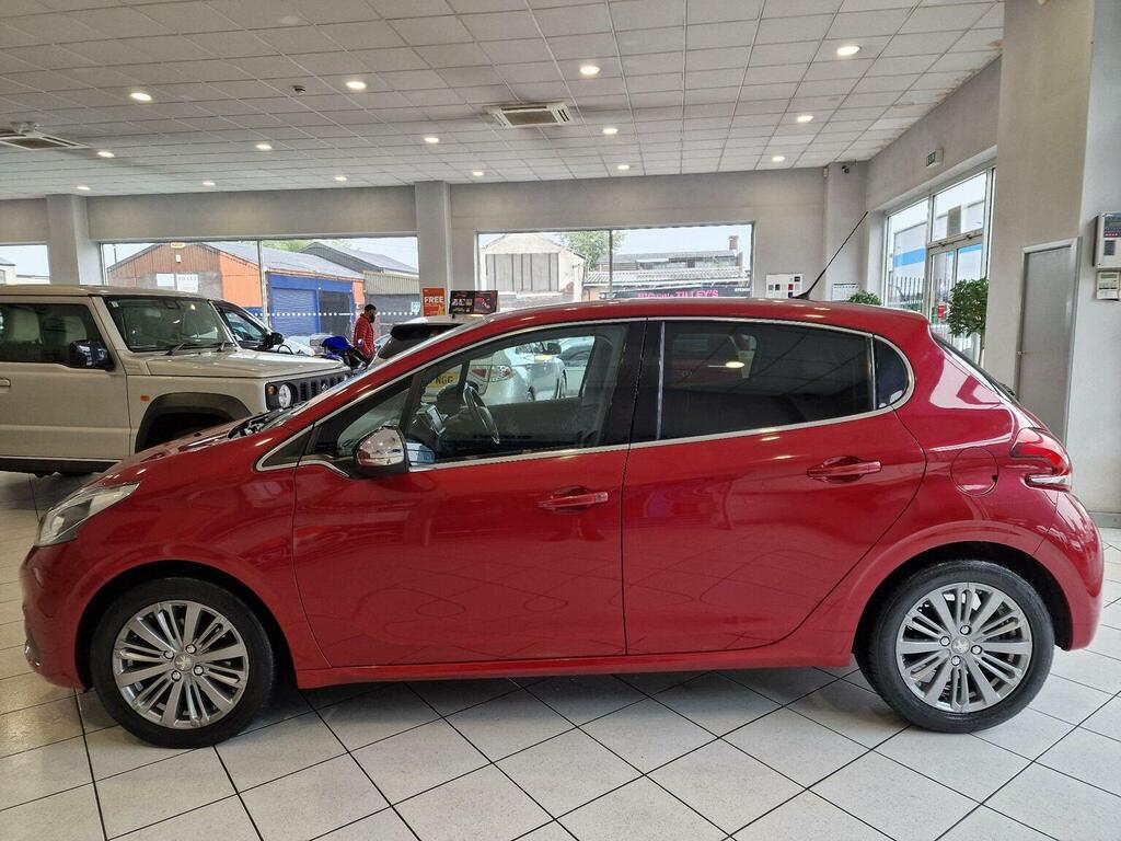 Peugeot 208 1.2 Puretech Allure Eat Euro 6 Ss Red #5