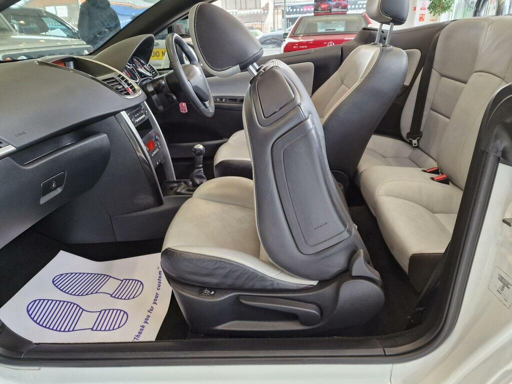 Peugeot 207 CC Convertible White #17