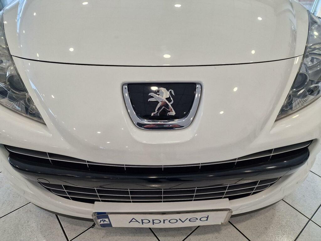Peugeot 207 CC Convertible White #12