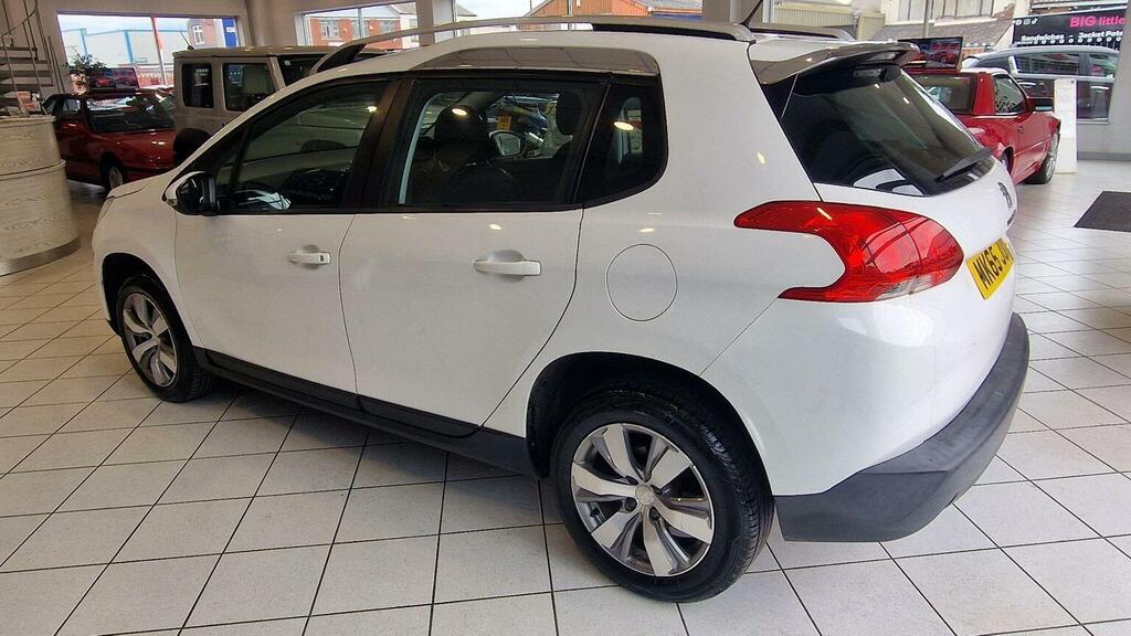 Peugeot 2008 Suv 1.2 Puretech Active Euro 6 201565 MK65JUX White #4