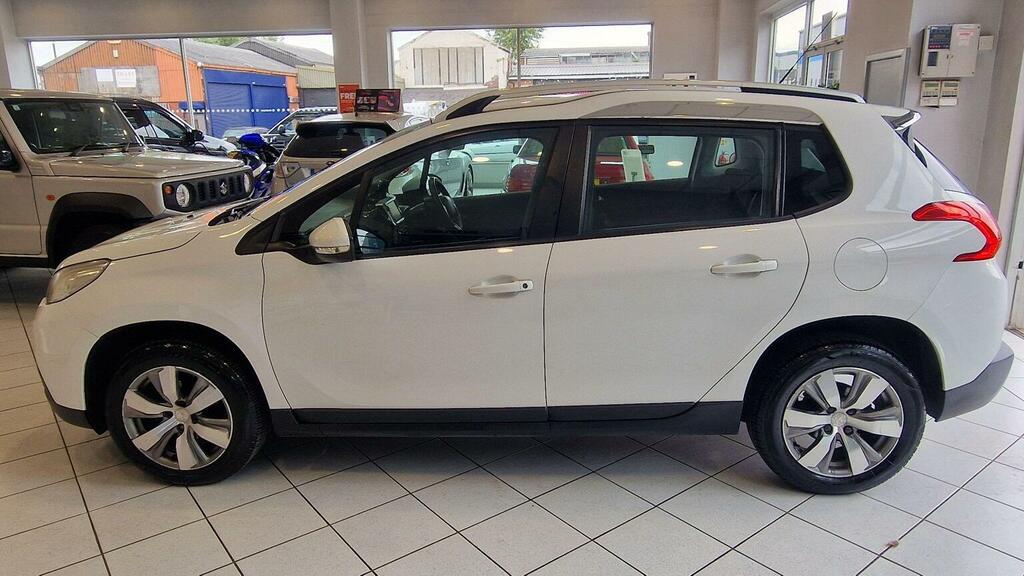 Peugeot 2008 Suv 1.2 Puretech Active Euro 6 201565 MK65JUX White #5