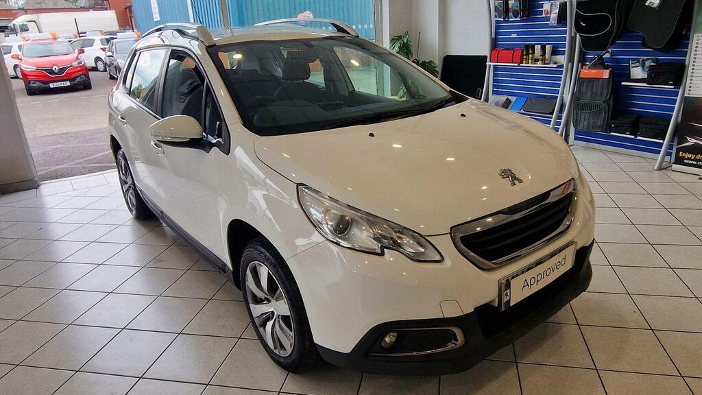 Peugeot 2008 Suv 1.2 Puretech Active Euro 6 201565 MK65JUX White