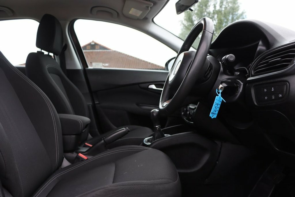 Fiat Tipo Easy White #21