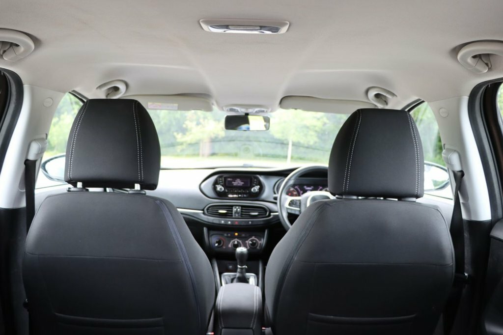 Fiat Tipo Easy White #29