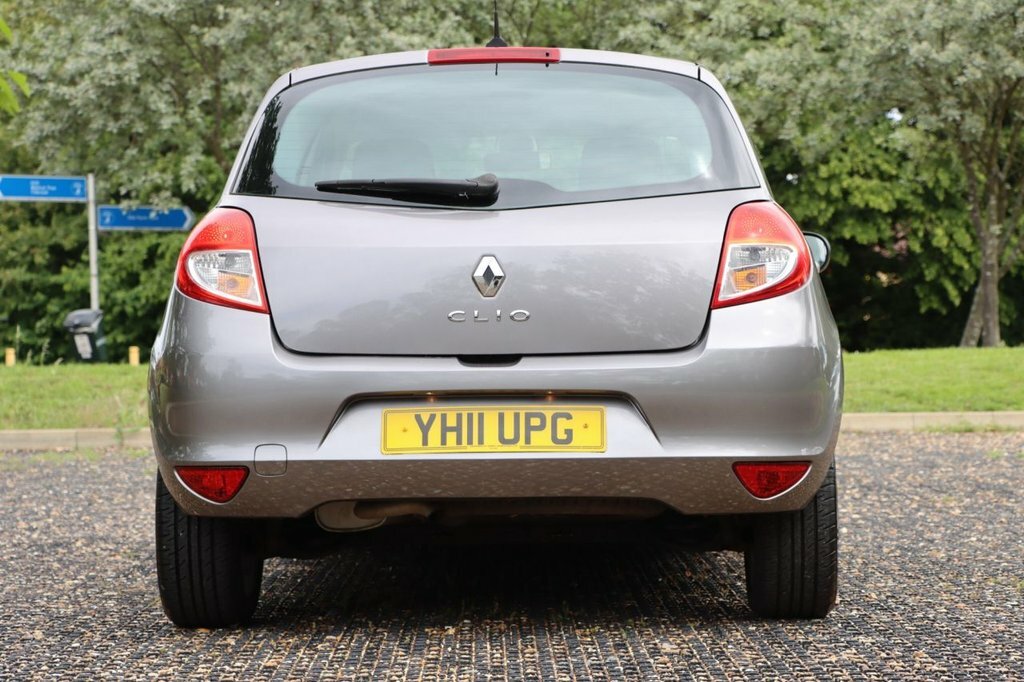 Renault Clio Dynamique Tomtom Black #13