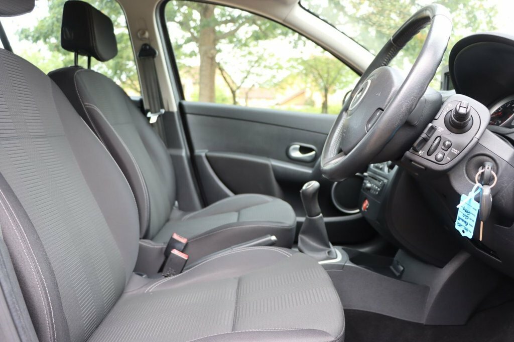 Renault Clio Dynamique Tomtom Black #21