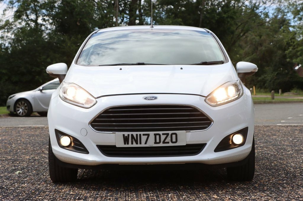 Ford Fiesta 1L Zetec WN17DZO White #5