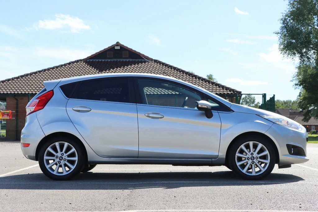 Ford Fiesta 1L Titanium Silver #4