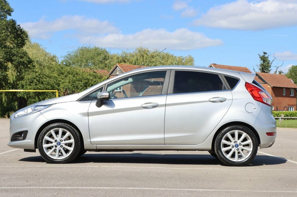 Ford Fiesta 1L Titanium Silver #6