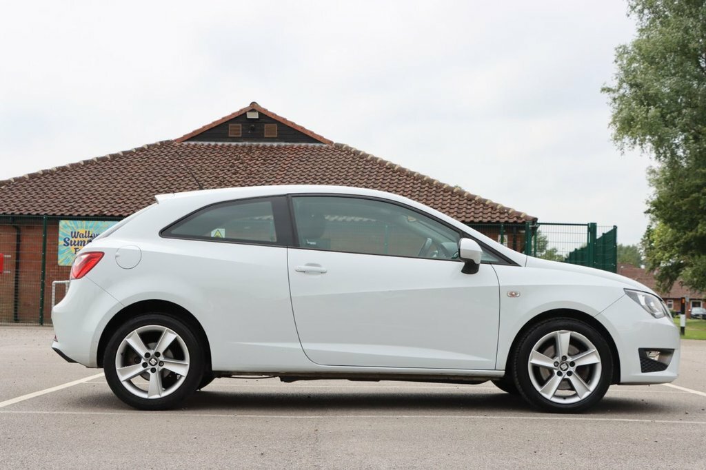 Seat Ibiza 1.2L Fr White #4