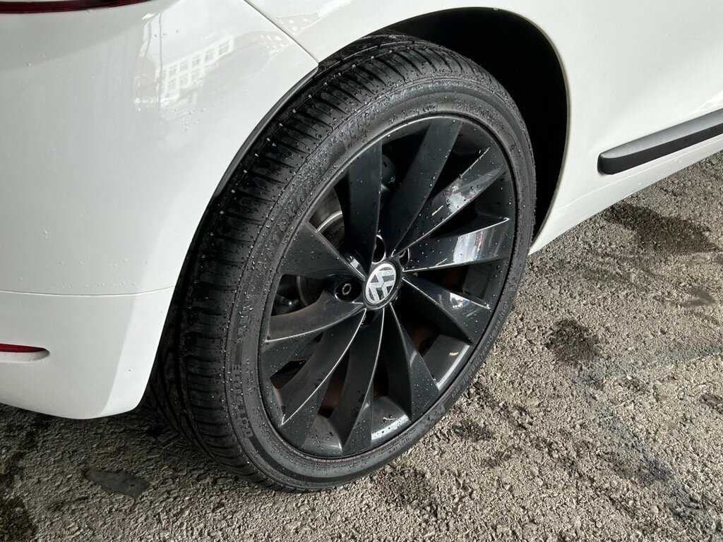 Volkswagen Scirocco Tsi Dsg 3-Door Red #32