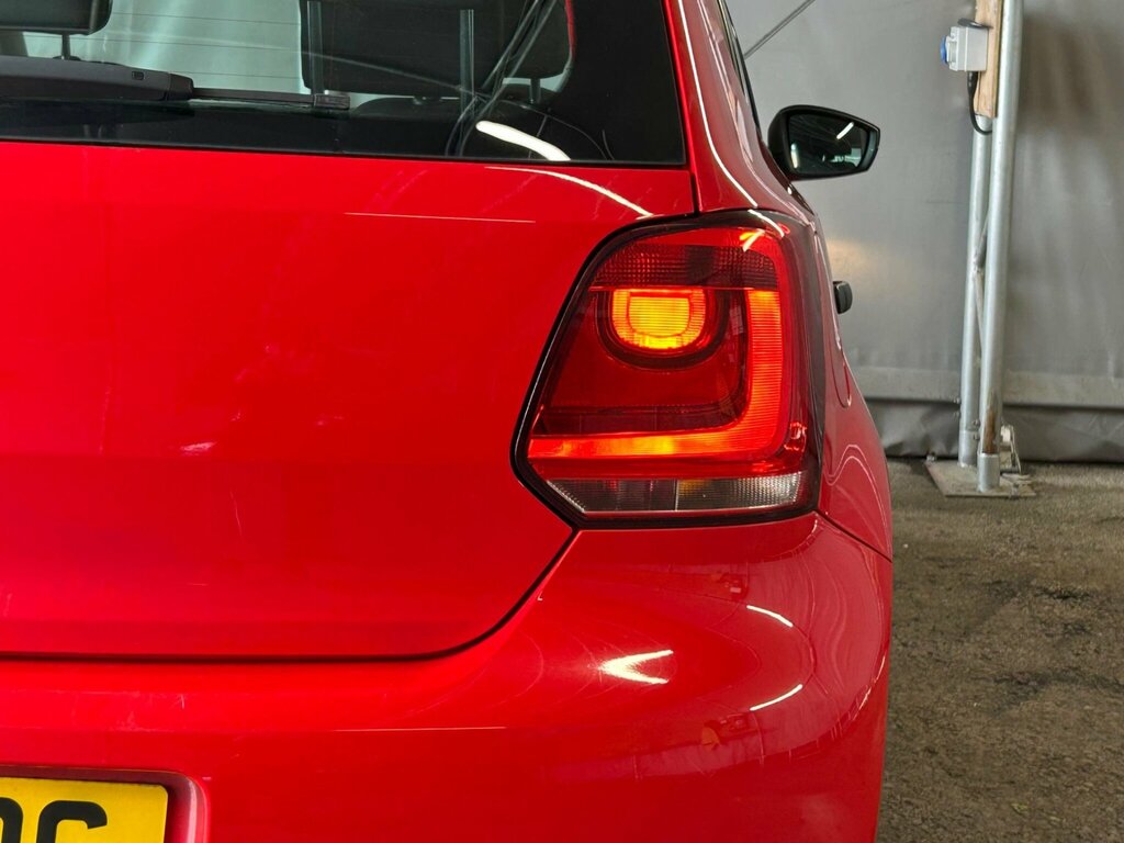 Volkswagen Polo 2010 1.4 Gti Dsg 177 Bhp White #30