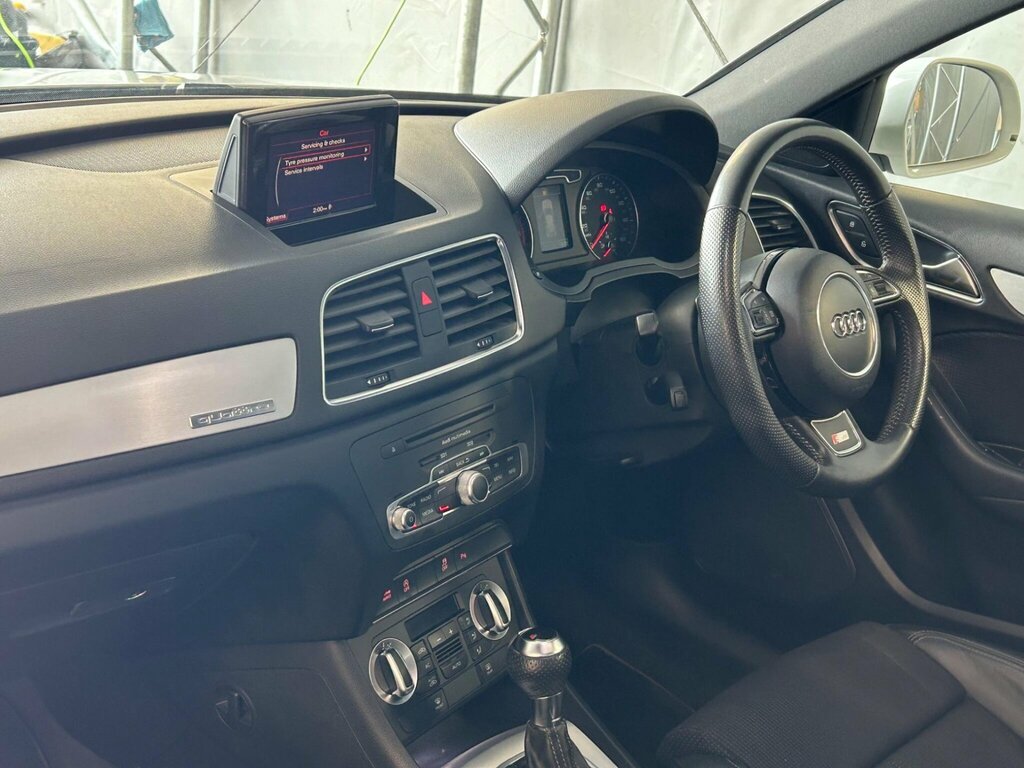 Audi Q3 Tfsi Se White #28