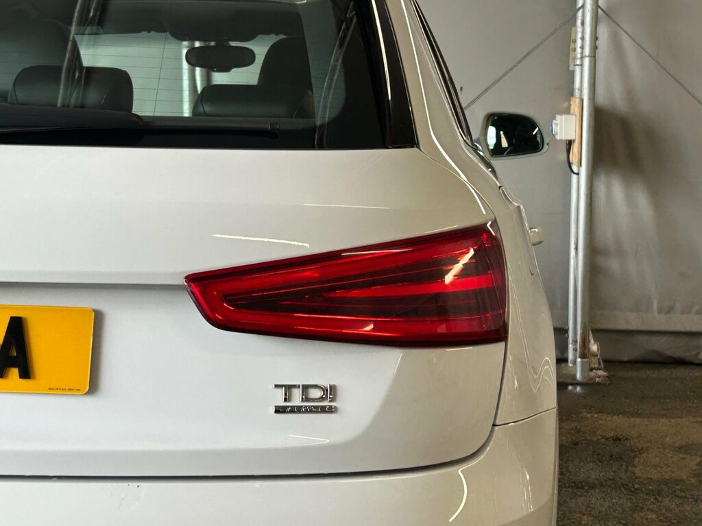 Audi Q3 Tfsi Se White #56